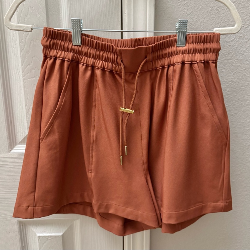 Varley Deep Orange Shorts xs NEW!!